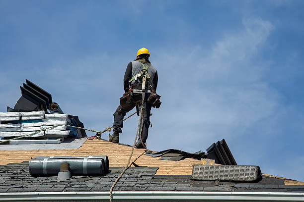 Professional Gutter Installation technician working in Justice, IL